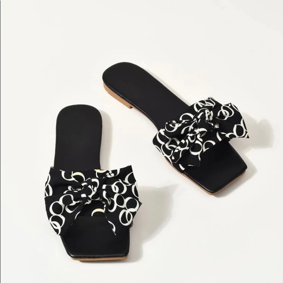 Bow slide sandal - Picture 3 of 4